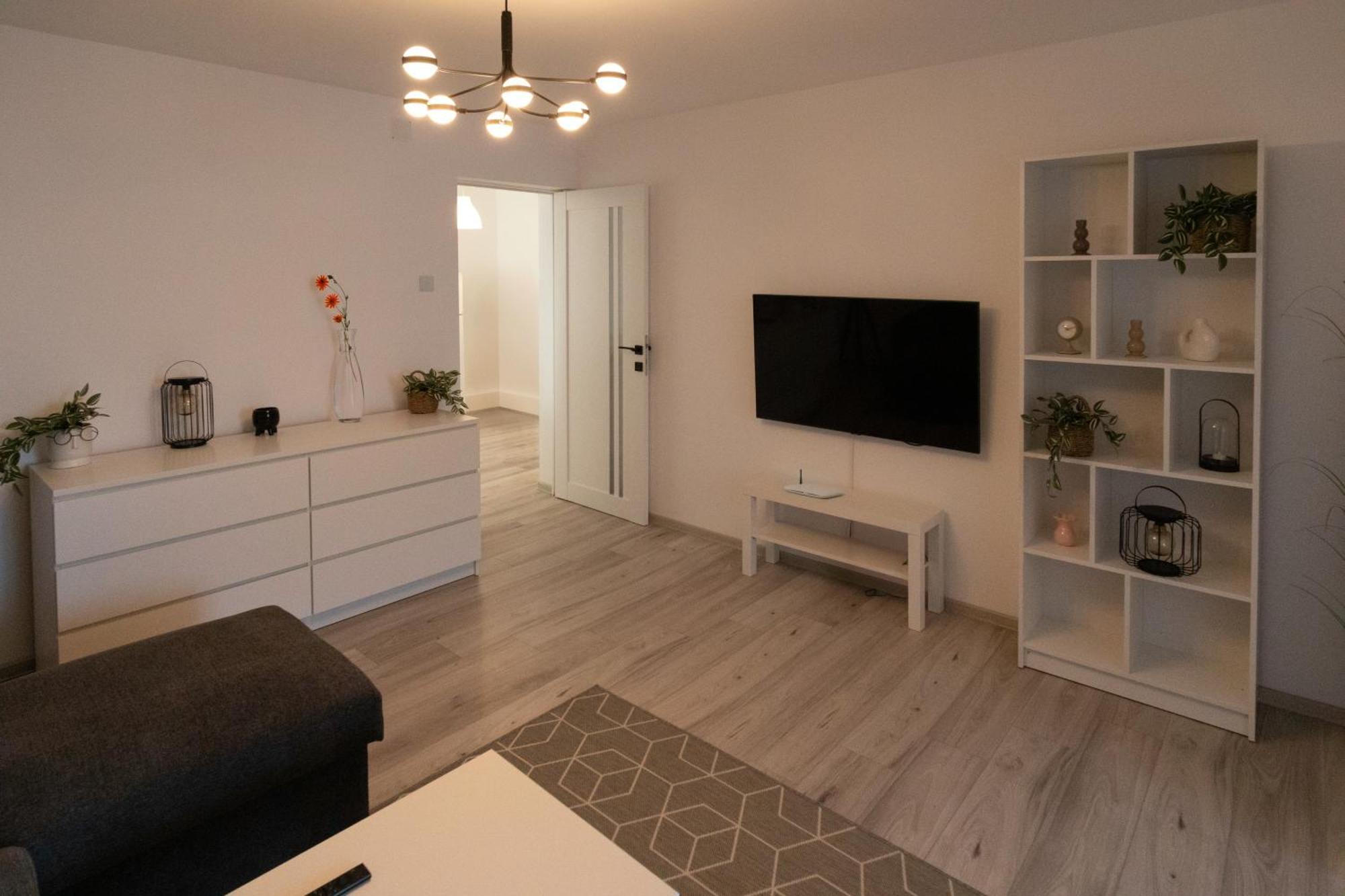 Focalize Apartament Buzău Buitenkant foto